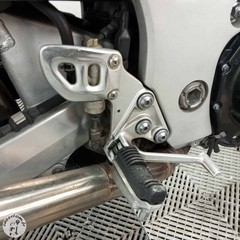SUZUKI GSX1300R HAYABUSA 1300 2005 accidentée - La Casse de l Oncle To
