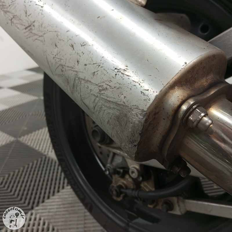 SUZUKI GSX1300R HAYABUSA 1300 2005 accidentée - La Casse de l Oncle To