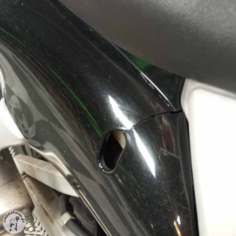 SUZUKI GSX1300R HAYABUSA 1300 2005 accidentée - La Casse de l Oncle To