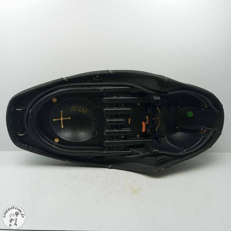 Selle  Yamaha 125 x max 2008 - Cassetom - Nos pieces motos