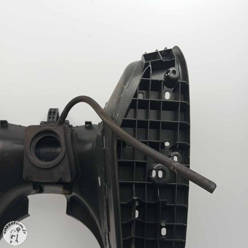 Marche pied Yamaha 125 x max 2008 - Cassetom - Nos pieces motos