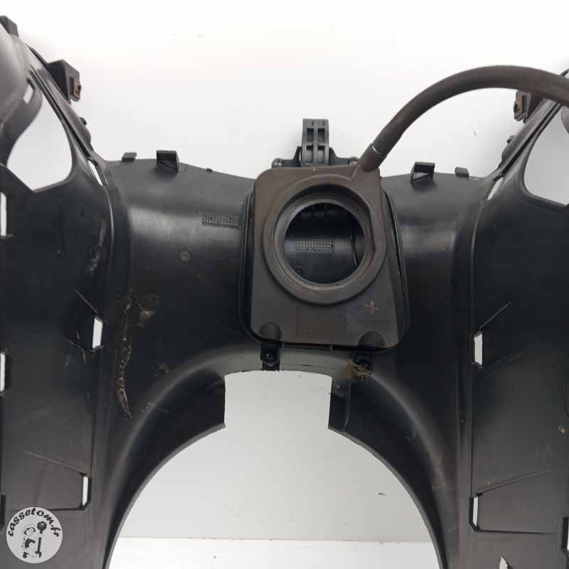 Marche pied Yamaha 125 x max 2008 - Cassetom - Nos pieces motos