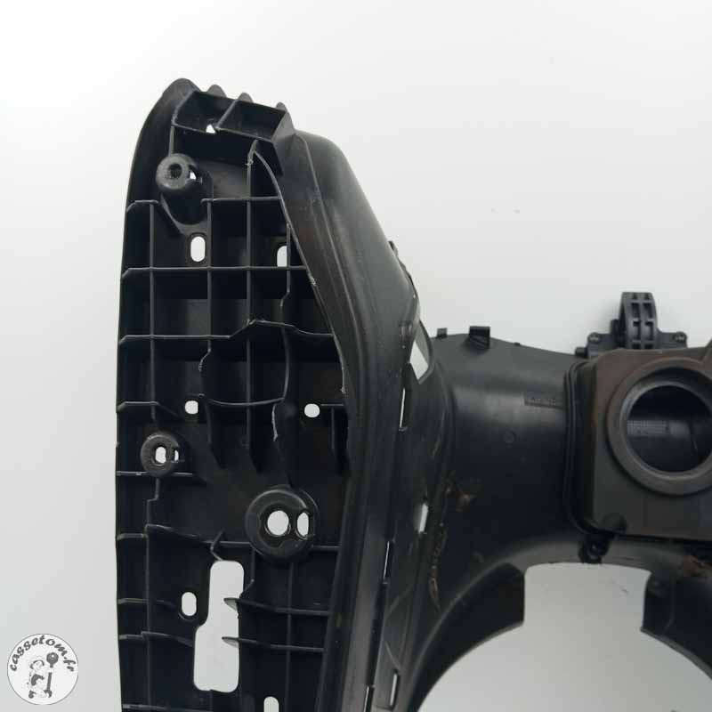 Marche pied Yamaha 125 x max 2008 - Cassetom - Nos pieces motos