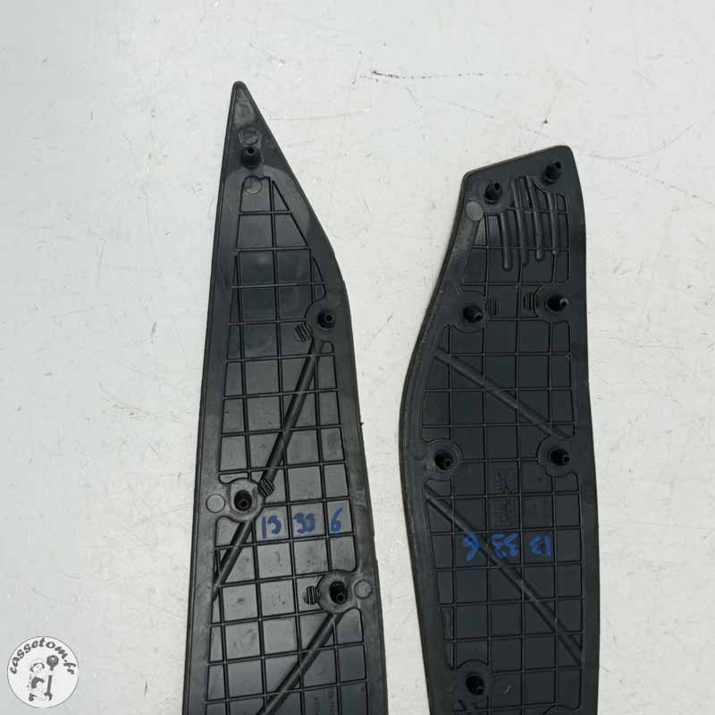 Tapis de reposes pieds  Yamaha 125 x max 2008 - Cassetom - Nos pieces motos