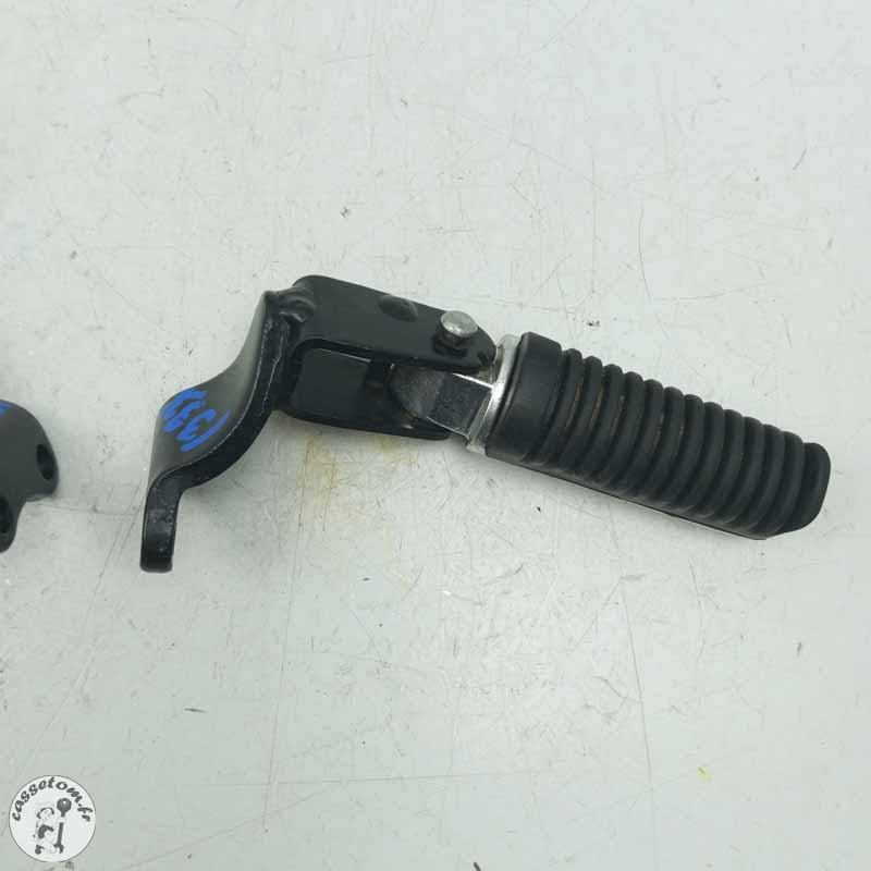 Platines avec reposes pieds arrière  Yamaha 125 x max 2008 - Cassetom - Nos pieces motos