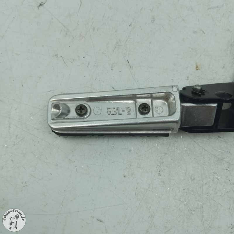 Platines avec reposes pieds arrière  Yamaha 125 x max 2008 - Cassetom - Nos pieces motos