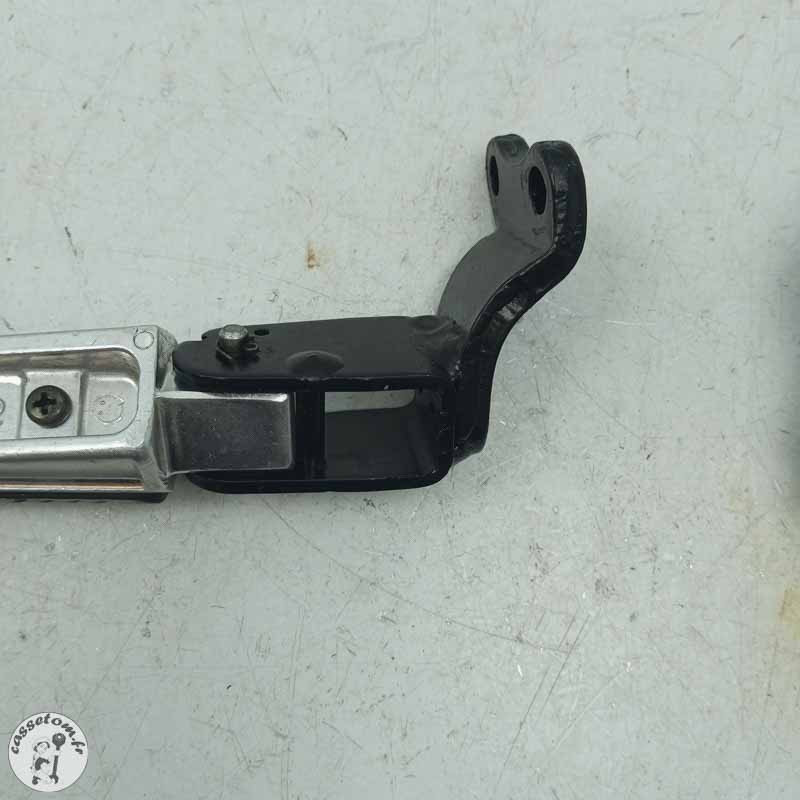 Platines avec reposes pieds arrière  Yamaha 125 x max 2008 - Cassetom - Nos pieces motos