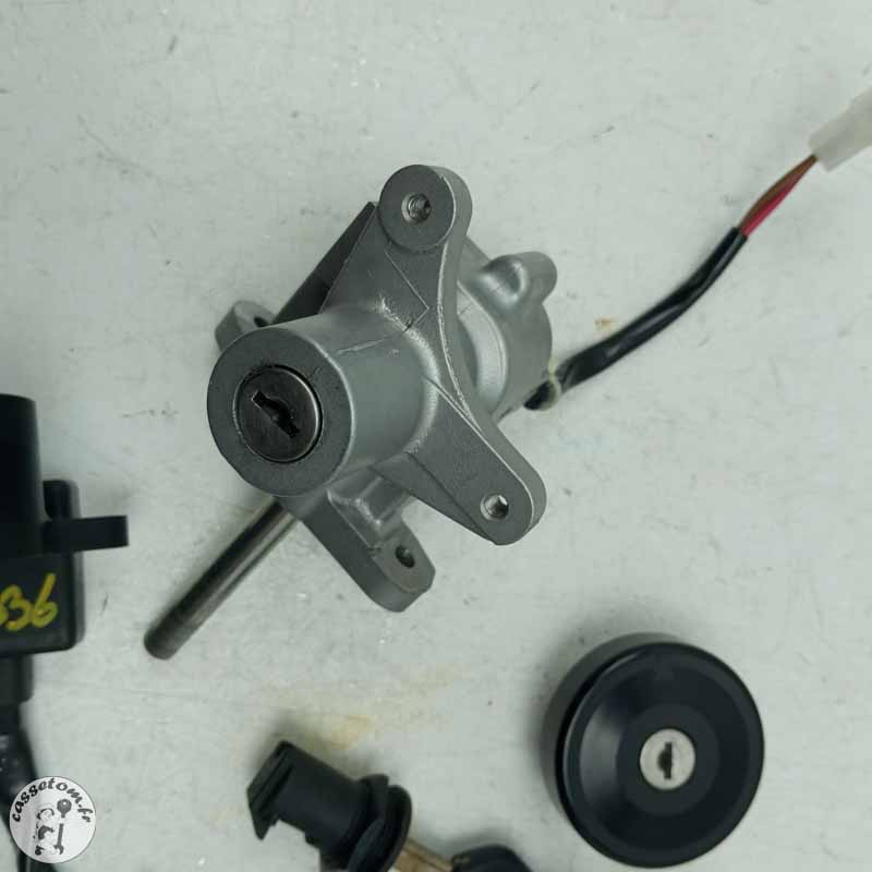 Kit serrures  Yamaha 125 x max 2008 - Cassetom - Nos pieces motos
