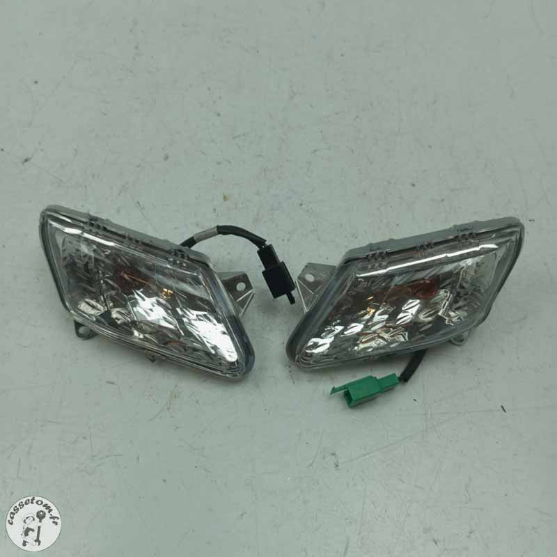 Clignotants avant  Yamaha 125 x max 2008 - Cassetom - Nos pieces motos