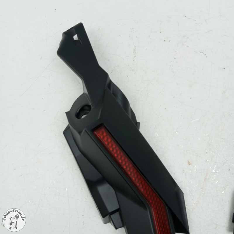 Catadioptres arrière Honda 750 x-adv 2020 - Cassetom - Nos pieces motos