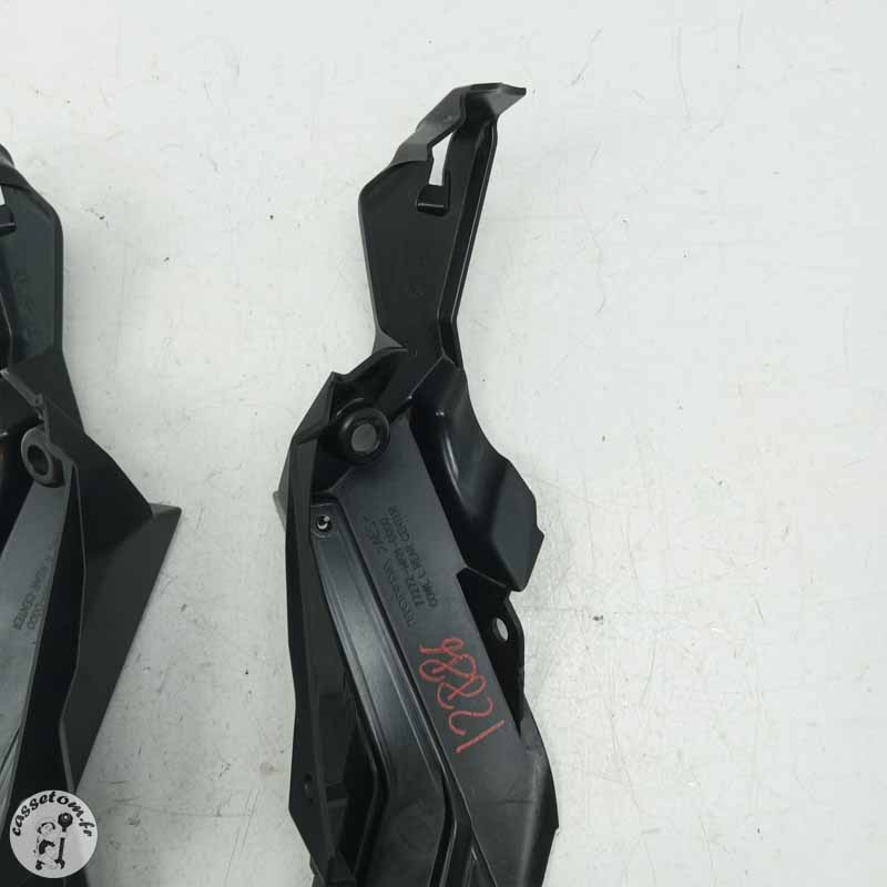 Catadioptres arrière Honda 750 x-adv 2020 - Cassetom - Nos pieces motos
