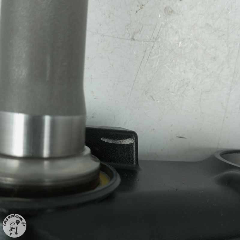 Té de fourche inférieur  Honda 750 x-adv 2020 - Cassetom - Nos pieces motos