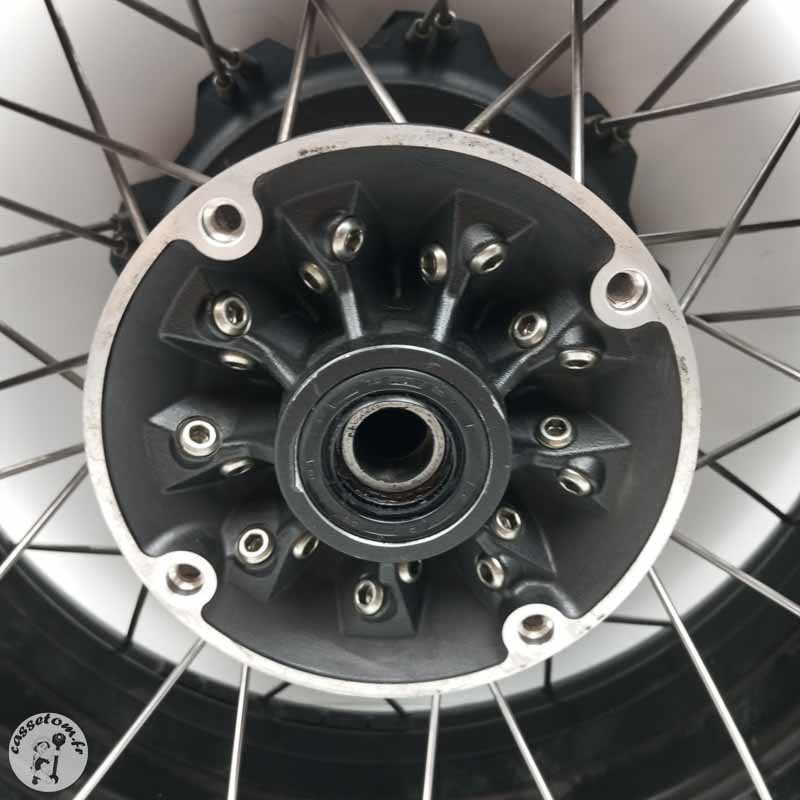 Jante arrière  Honda 750 x-adv 2020 - Cassetom - Nos pieces motos