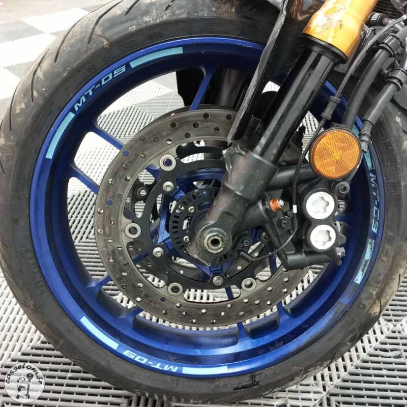 YAMAHA MT-09 890 2021 accidentee - La Casse de l Oncle Tom