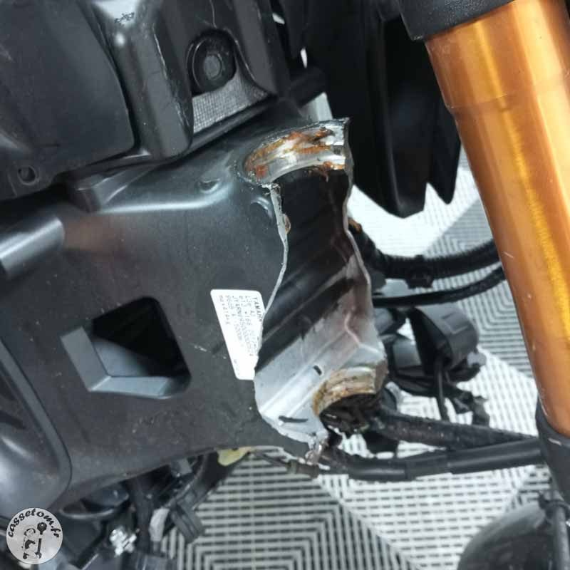 YAMAHA MT-09 890 2021 accidentee - La Casse de l Oncle Tom