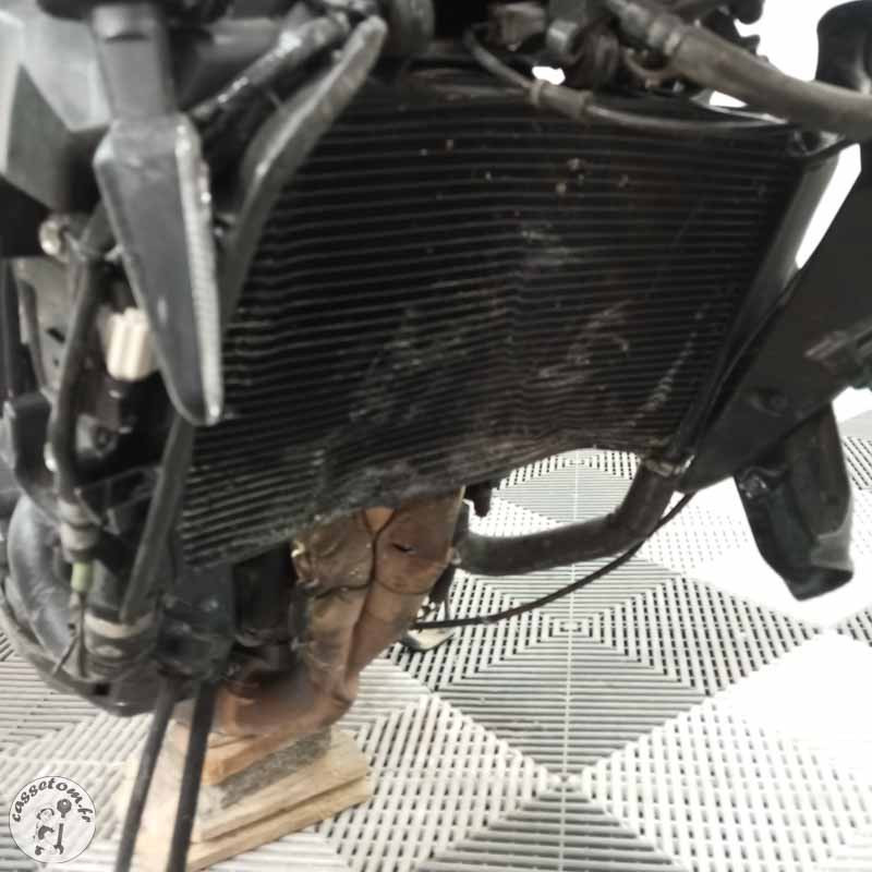 YAMAHA MT-09 890 2021 accidentee - La Casse de l Oncle Tom
