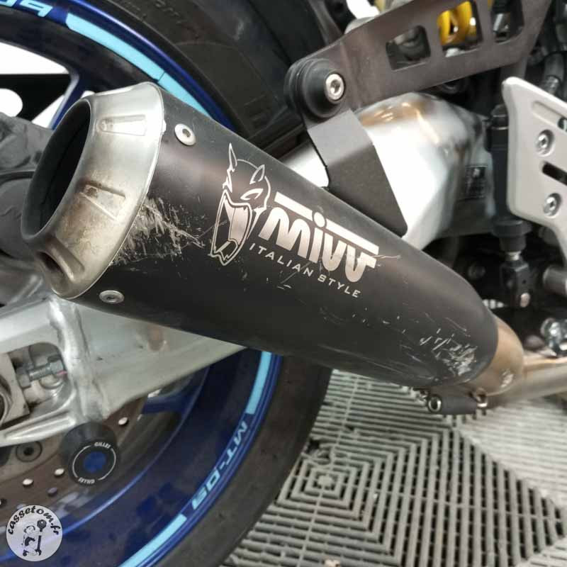 YAMAHA MT-09 890 2021 accidentee - La Casse de l Oncle Tom