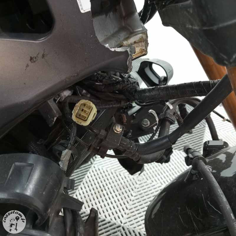 YAMAHA MT-09 890 2021 accidentee - La Casse de l Oncle Tom