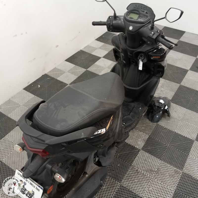 YAMAHA RAYZR 124 2025 accidenté - La Casse de l Oncle Tom