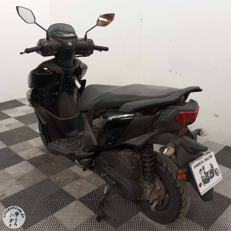 YAMAHA RAYZR 124 2025 accidenté - La Casse de l Oncle Tom