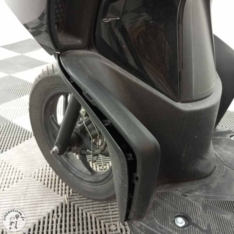 YAMAHA RAYZR 124 2025 accidenté - La Casse de l Oncle Tom