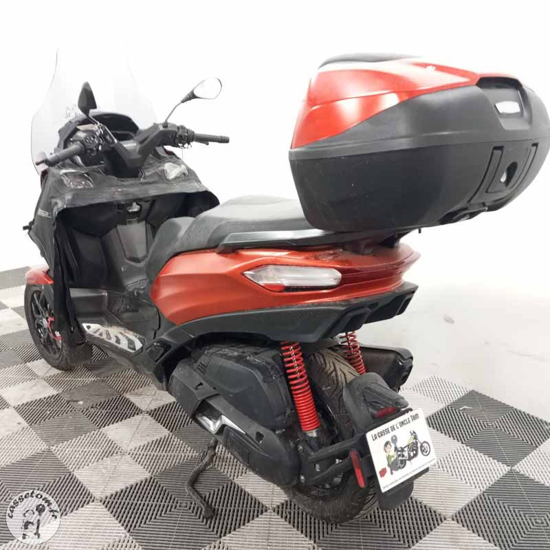 PIAGGIO MP3 400 RST 2023 accidenté - La Casse de l Oncle Tom