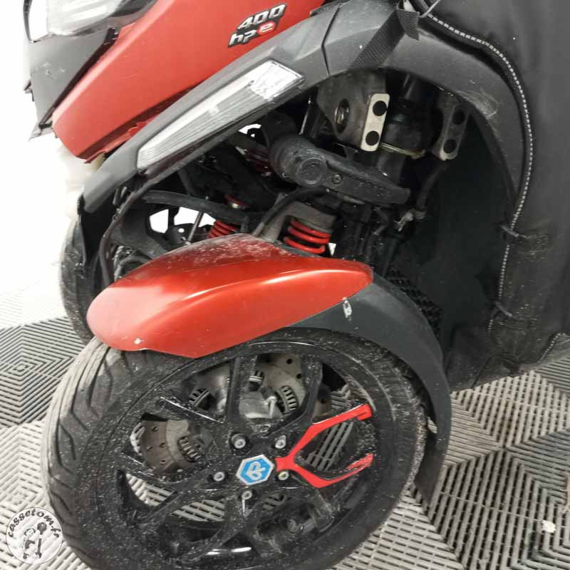PIAGGIO MP3 400 RST 2023 accidenté - La Casse de l Oncle Tom