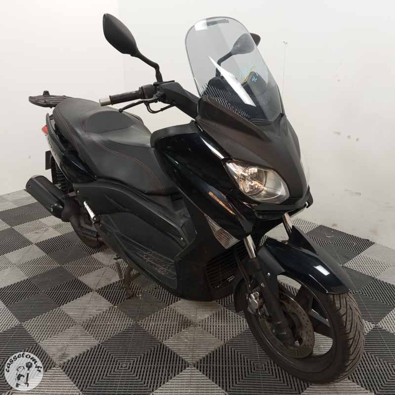 YAMAHA X MAX 125 2011 accidenté - La Casse de l Oncle Tom