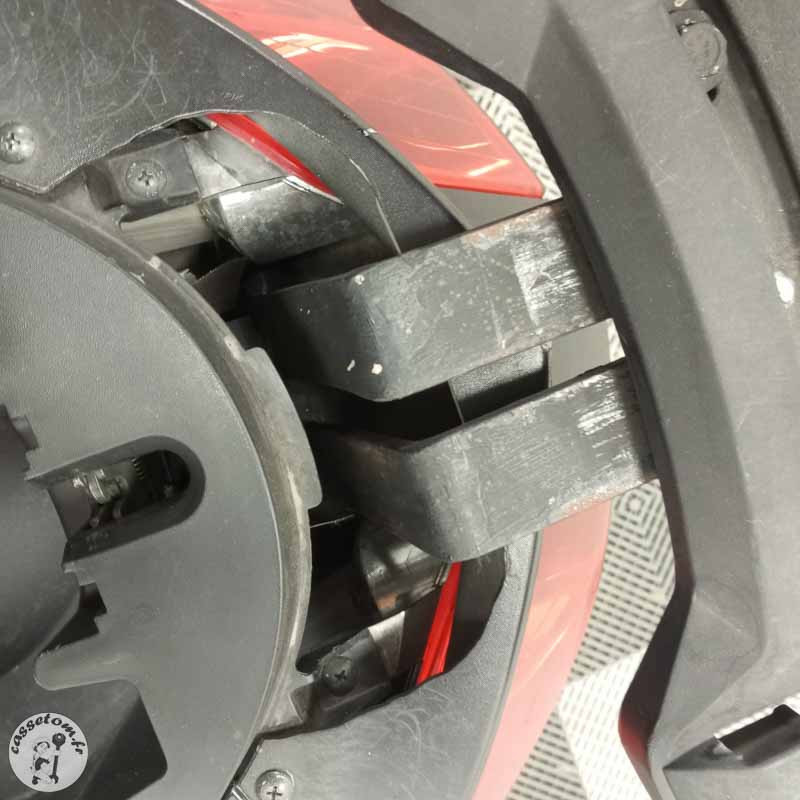 YAMAHA X MAX 125 2011 accidenté - La Casse de l Oncle Tom