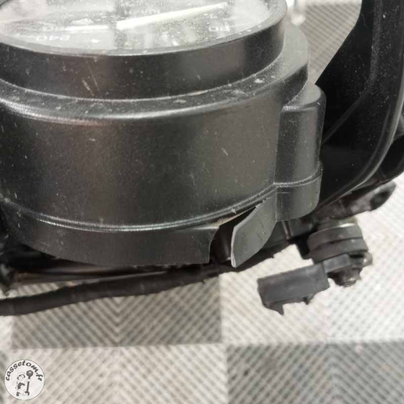 YAMAHA FAZER 600 2000 accidentée - La Casse de l Oncle Tom