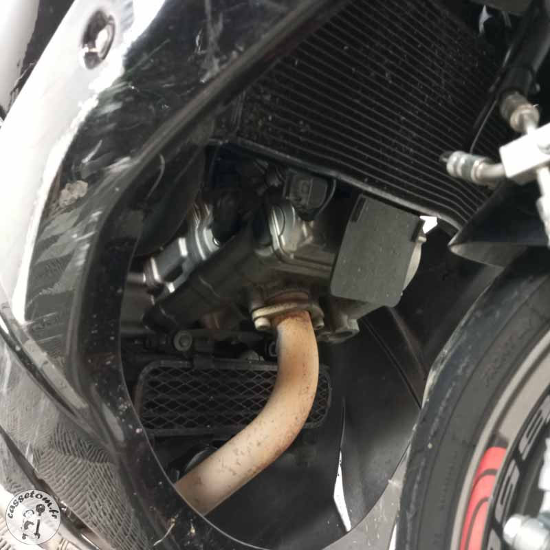SUZUKI SV650 645 2008 accidentée - La Casse de l Oncle Tom