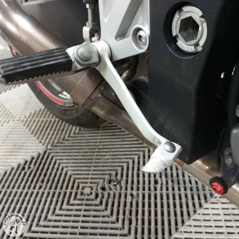 SUZUKI SV650 645 2008 accidentée - La Casse de l Oncle Tom