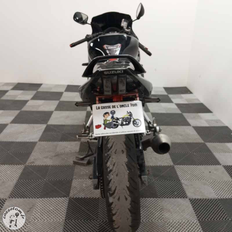 SUZUKI SV650 645 2008 accidentée - La Casse de l Oncle Tom