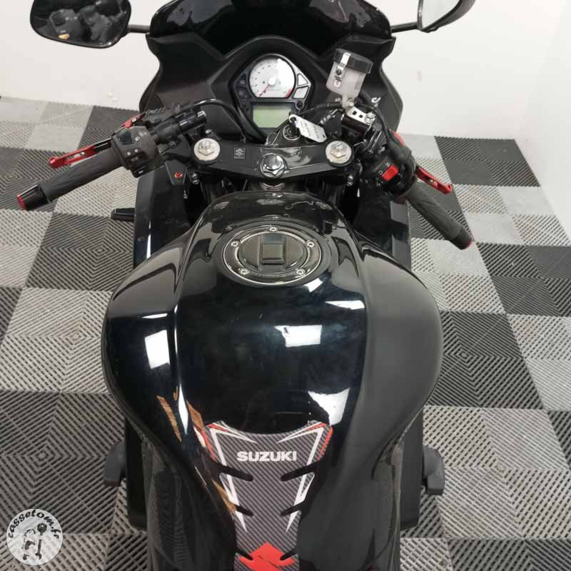 SUZUKI SV650 645 2008 accidentée - La Casse de l Oncle Tom