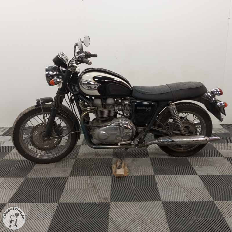 TRIUMPH BONNEVILLE T100 865 2007 accidentée - La Casse de l Oncle Tom