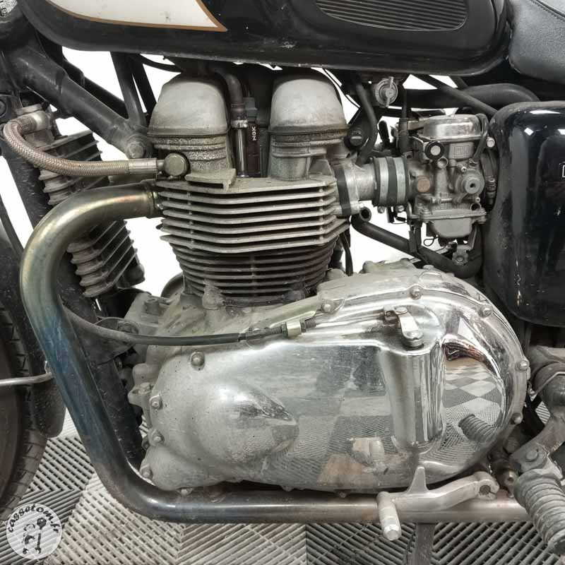 TRIUMPH BONNEVILLE T100 865 2007 accidentée - La Casse de l Oncle Tom