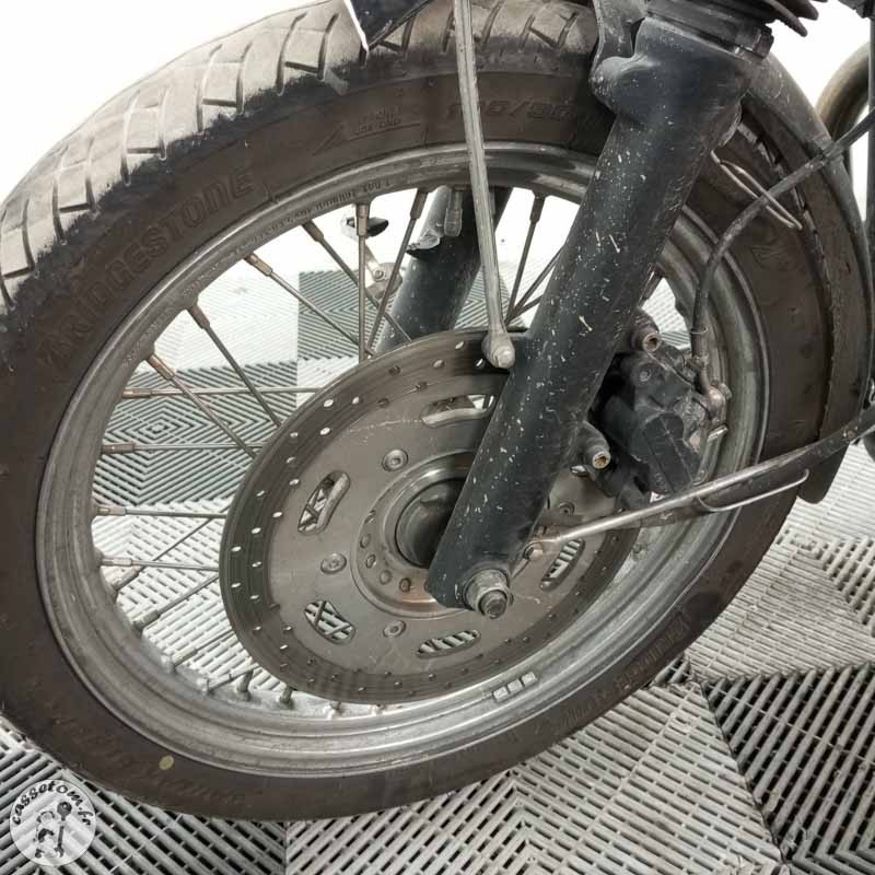 TRIUMPH BONNEVILLE T100 865 2007 accidentée - La Casse de l Oncle Tom