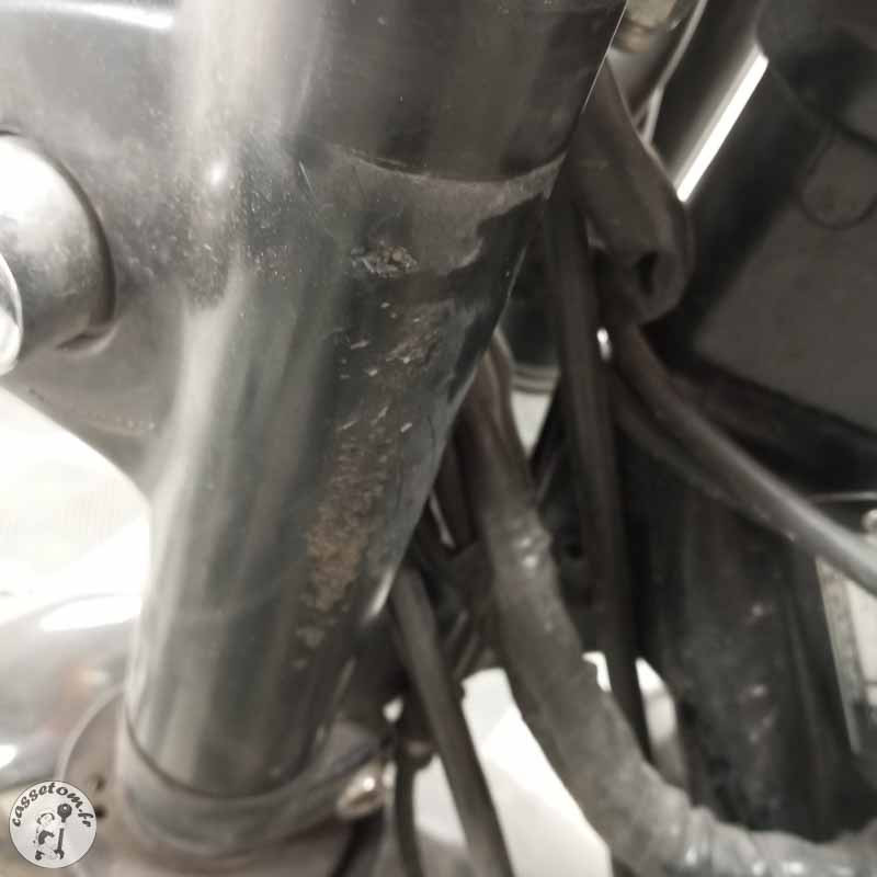 TRIUMPH BONNEVILLE T100 865 2007 accidentée - La Casse de l Oncle Tom