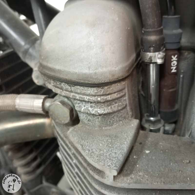 TRIUMPH BONNEVILLE T100 865 2007 accidentée - La Casse de l Oncle Tom