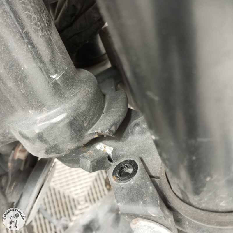 TRIUMPH BONNEVILLE T100 865 2007 accidentée - La Casse de l Oncle Tom
