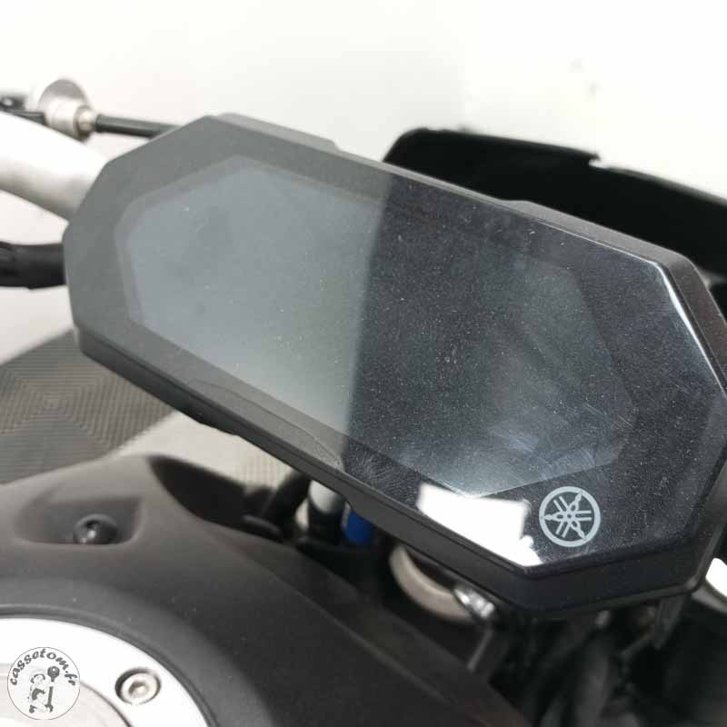 YAMAHA MT-07 689 2021 accidentée - La Casse de l Oncle Tom
