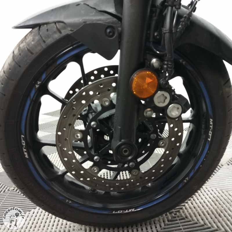 YAMAHA MT-07 689 2021 accidentée - La Casse de l Oncle Tom