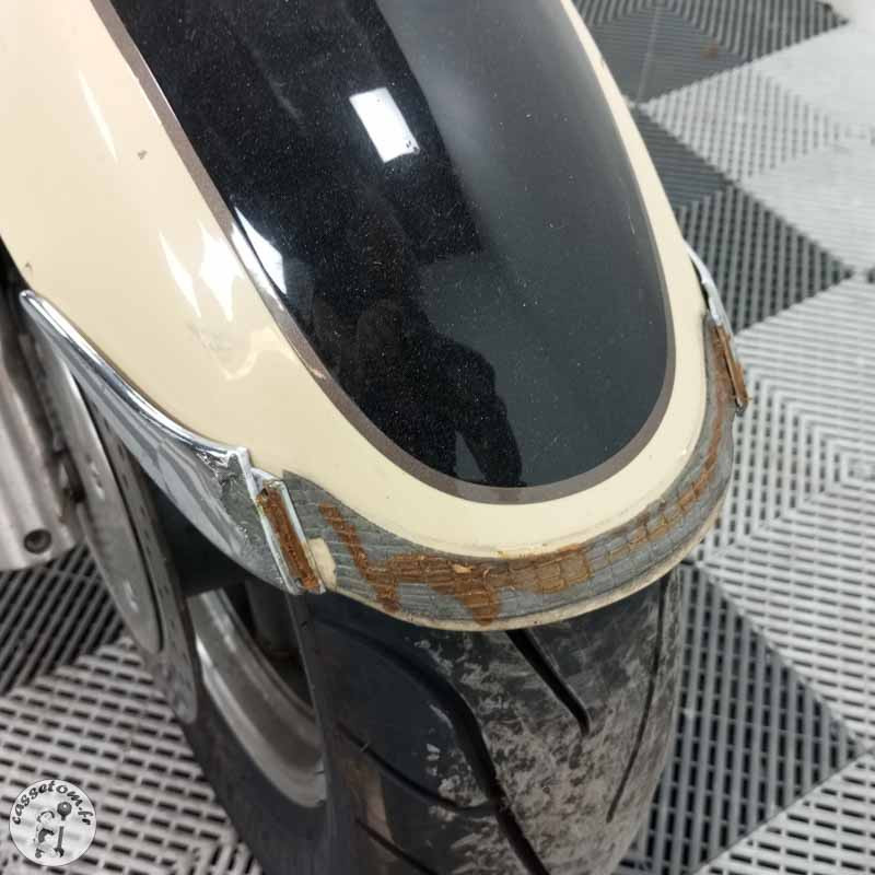 YAMAHA XVZ13A 1294 1999 accidentée - La Casse de l Oncle Tom