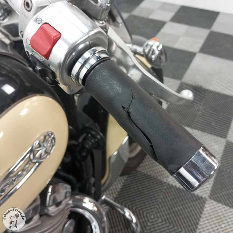 YAMAHA XVZ13A 1294 1999 accidentée - La Casse de l Oncle Tom