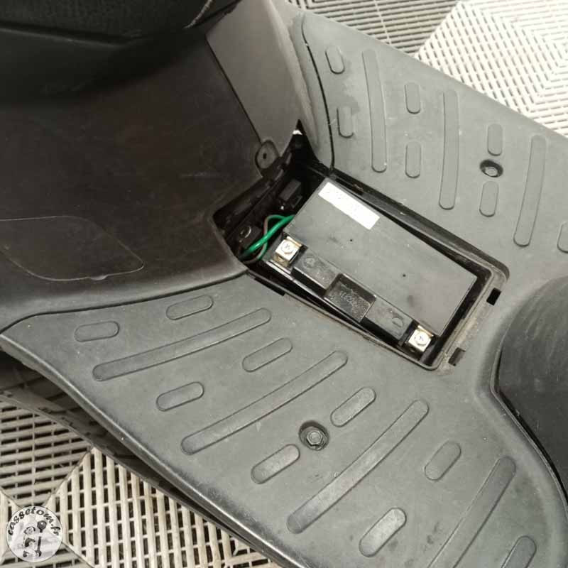 PEUGEOT KISBEE 50 2019 accidenté - La Casse de l Oncle Tom