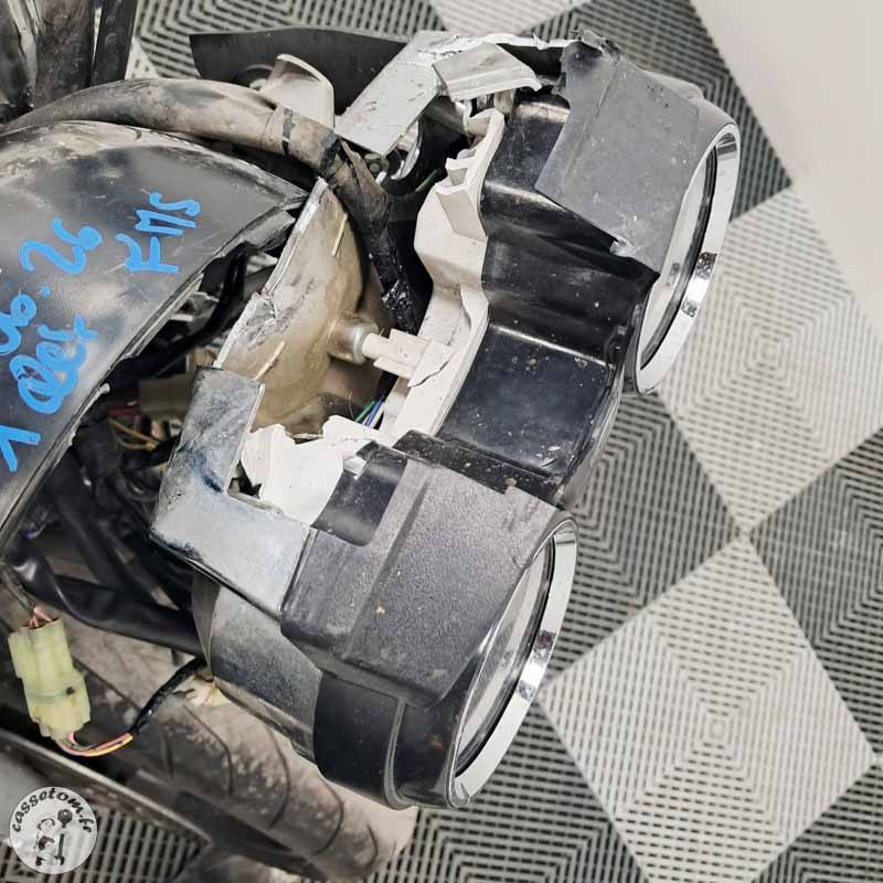 Honda CB900F 919 2004 accidentée - La Casse de l Oncle Tom