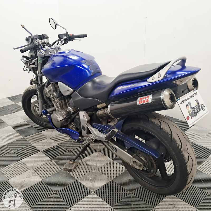Honda CB900F 919 2004 accidentée - La Casse de l Oncle Tom