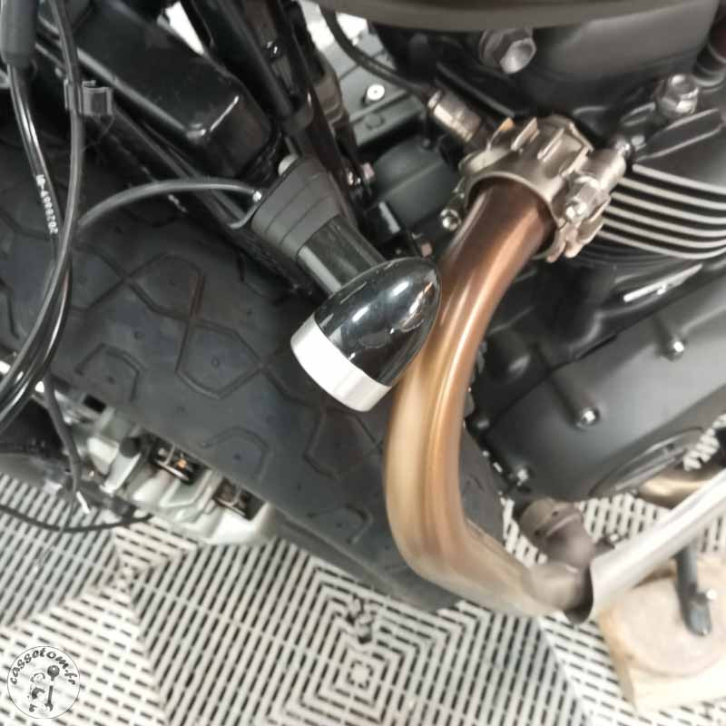 TRIUMPH STREETTWI 900 2019 accidentée - La Casse de l Oncle Tom