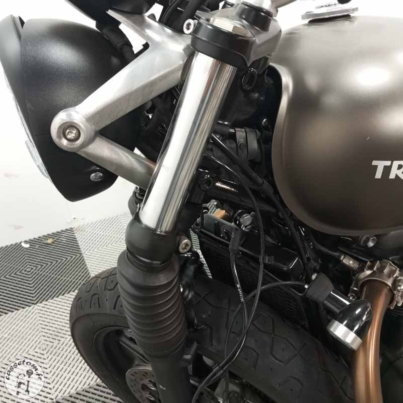 TRIUMPH STREETTWI 900 2019 accidentée - La Casse de l Oncle Tom