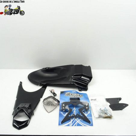 Support plaque + passage de roue + feu ar "Ermax" Honda 125 forza 2021 - 770-165-127
